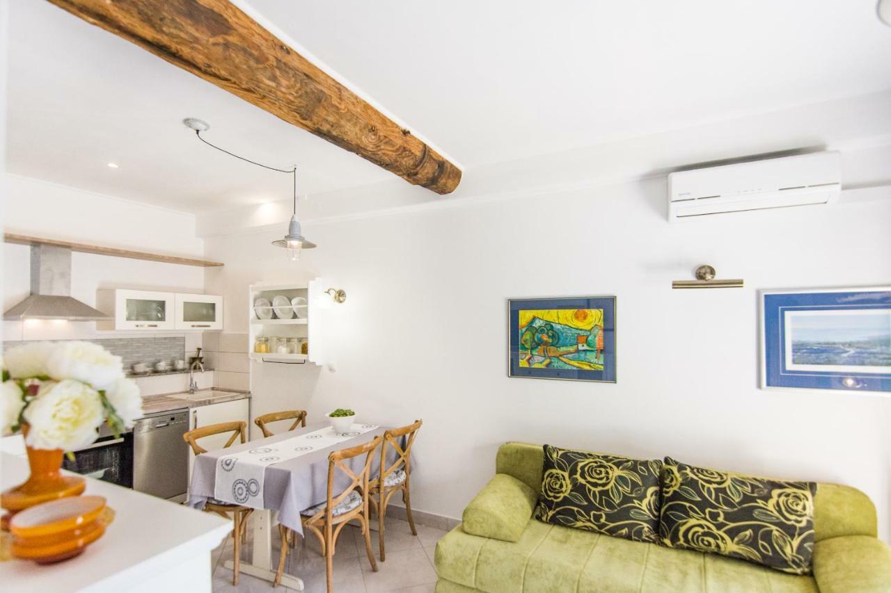 Apartment Mileta ซาลี ภายนอก รูปภาพ